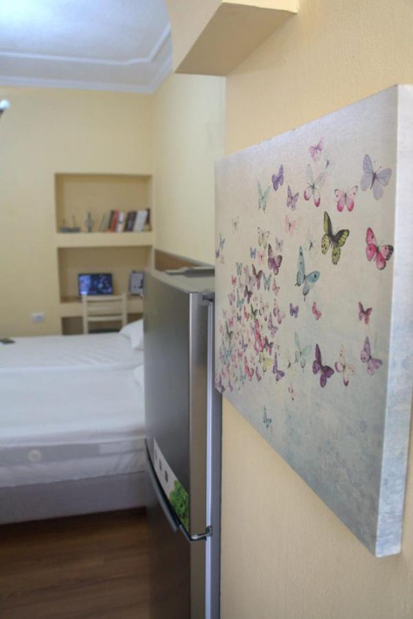 Alle'S M Shyri Studio Apartment Tiran Dış mekan fotoğraf
